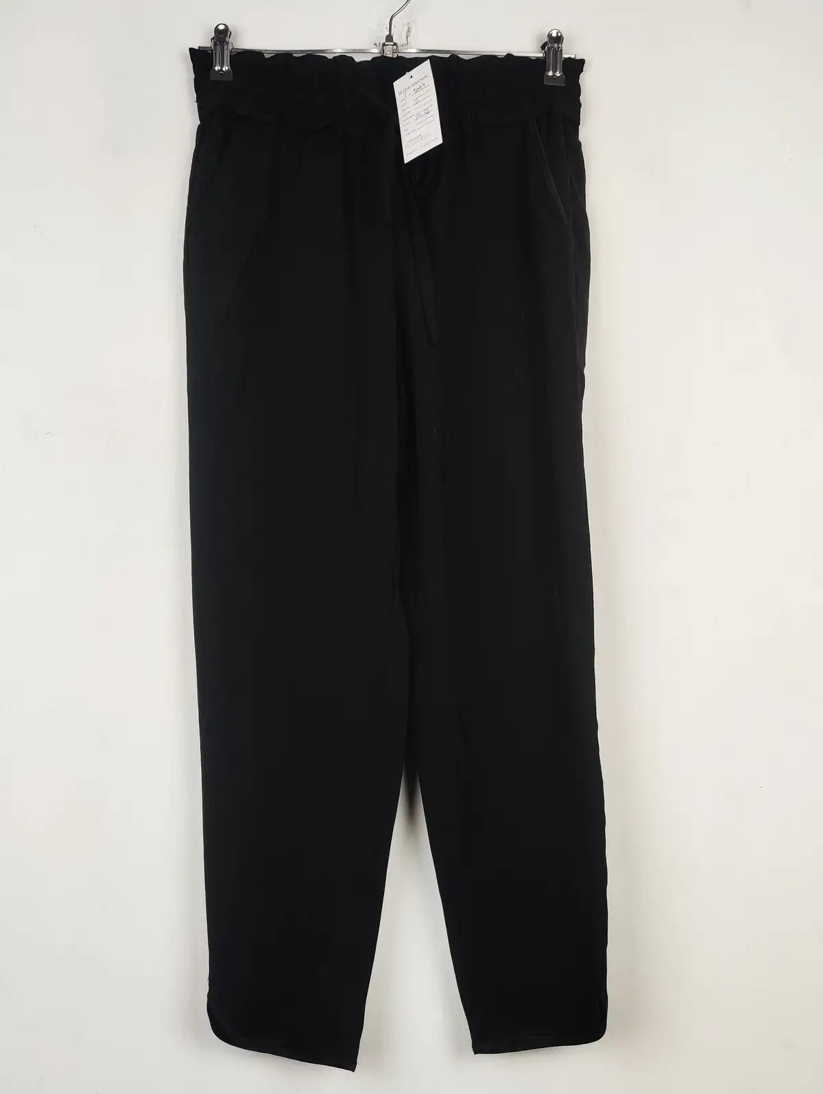 Buy online pre-used pre-loved 100% authentic & Original branded Zara (T-3004) available in Pakistan. Top international brands avilable.