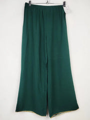 Buy online pre-used pre-loved 100% authentic & Original branded Unknown Brand (T-3013) available in Pakistan. Top international brands avilable.