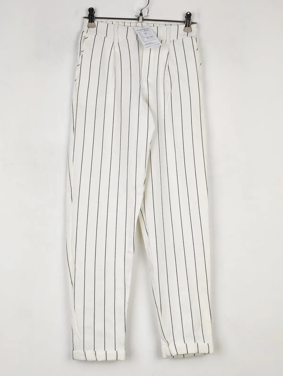 Buy online pre-used pre-loved 100% authentic & Original branded Bershka (T-3032) available in Pakistan. Top international brands avilable.