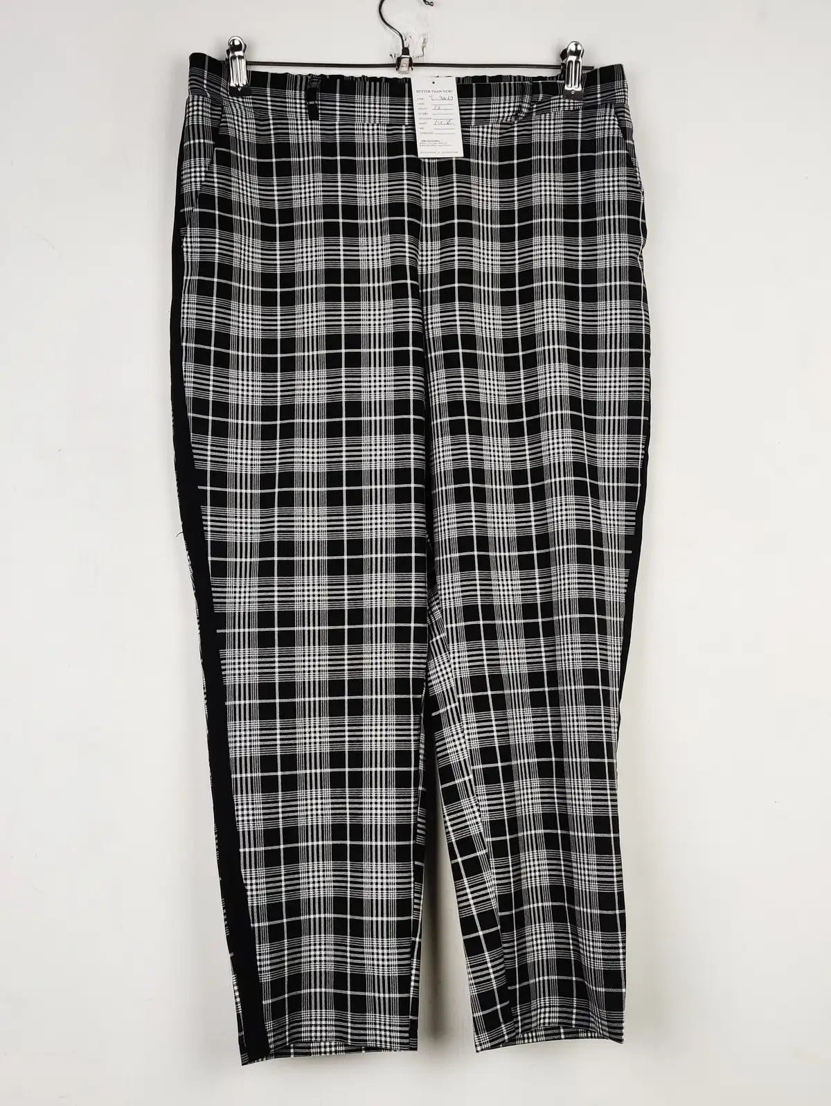 Buy online pre-used pre-loved 100% authentic & Original branded Primark (T-3067) available in Pakistan. Top international brands avilable.