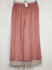 Buy online pre-used pre-loved 100% authentic & Original branded Shein (T-3117) available in Pakistan. Top international brands avilable.