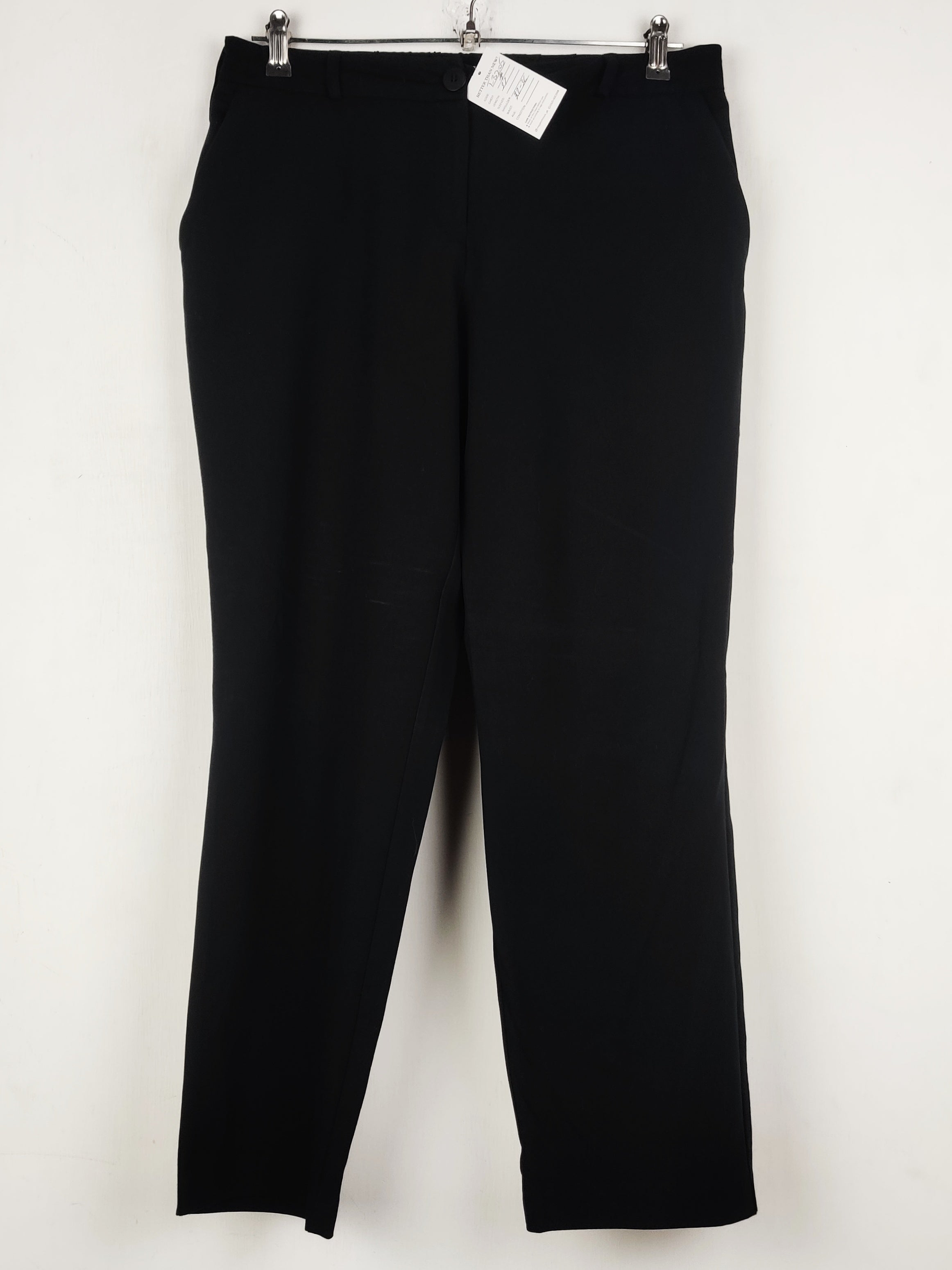 Buy online pre-used pre-loved 100% authentic & Original branded Dunnes Store (T-3205) available in Pakistan. Top international brands avilable.