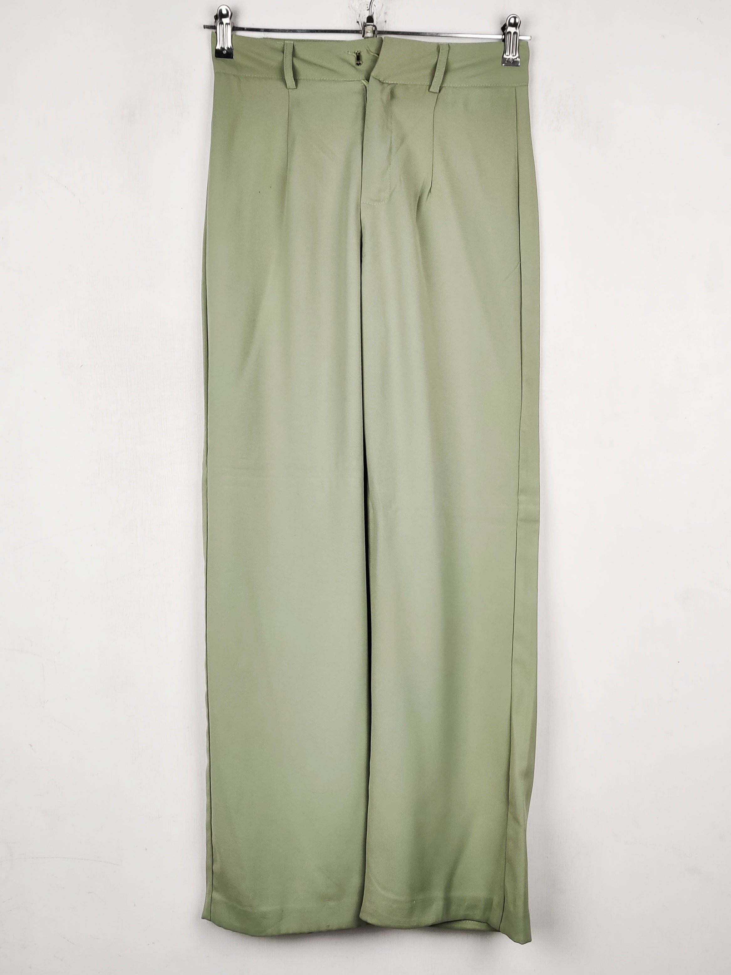 Buy online pre-used pre-loved 100% authentic & Original branded Shein (T-3232) available in Pakistan. Top international brands avilable.