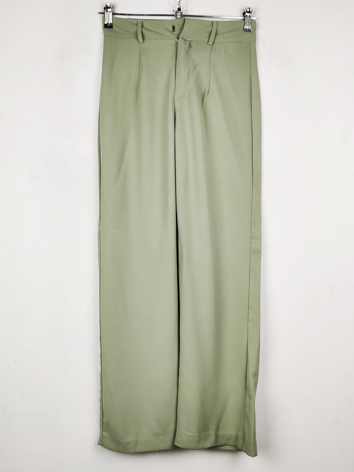 Buy online pre-used pre-loved 100% authentic & Original branded Shein (T-3232) available in Pakistan. Top international brands avilable.