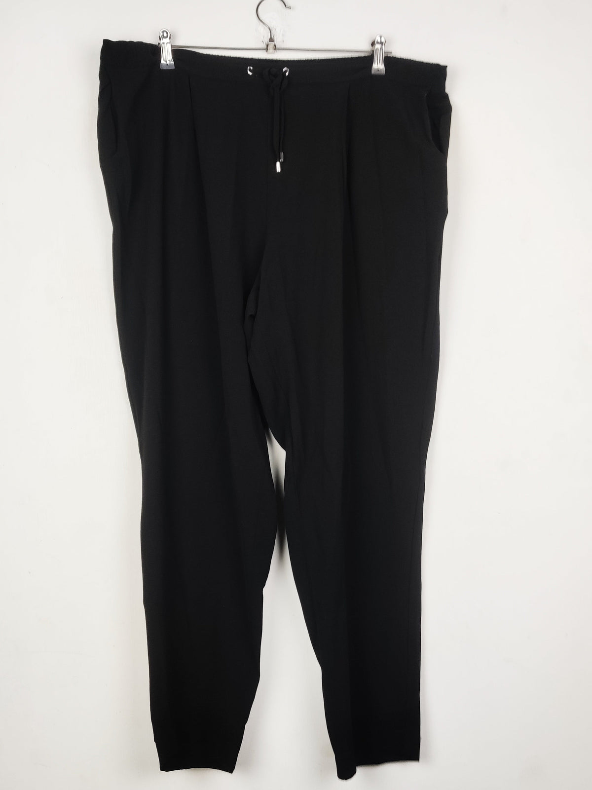 Buy online pre-used pre-loved 100% authentic & Original branded Bonmarche (T-3242) available in Pakistan. Top international brands avilable.