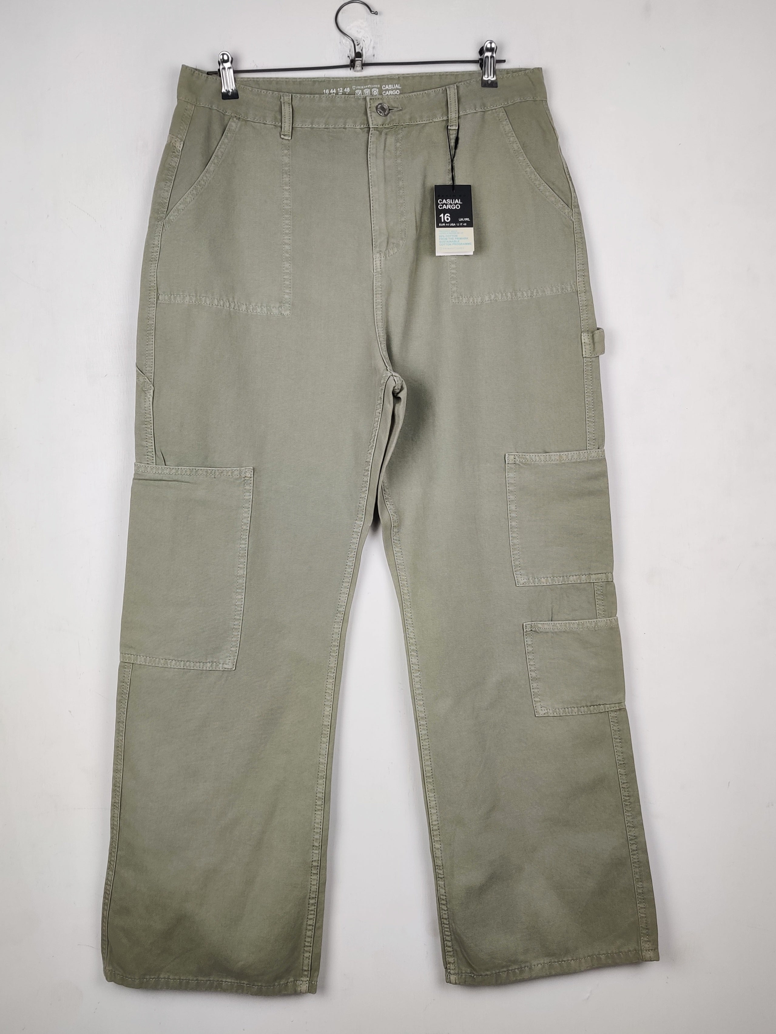 Buy online pre-used pre-loved 100% authentic & Original branded Primark (T-3253) available in Pakistan. Top international brands avilable.