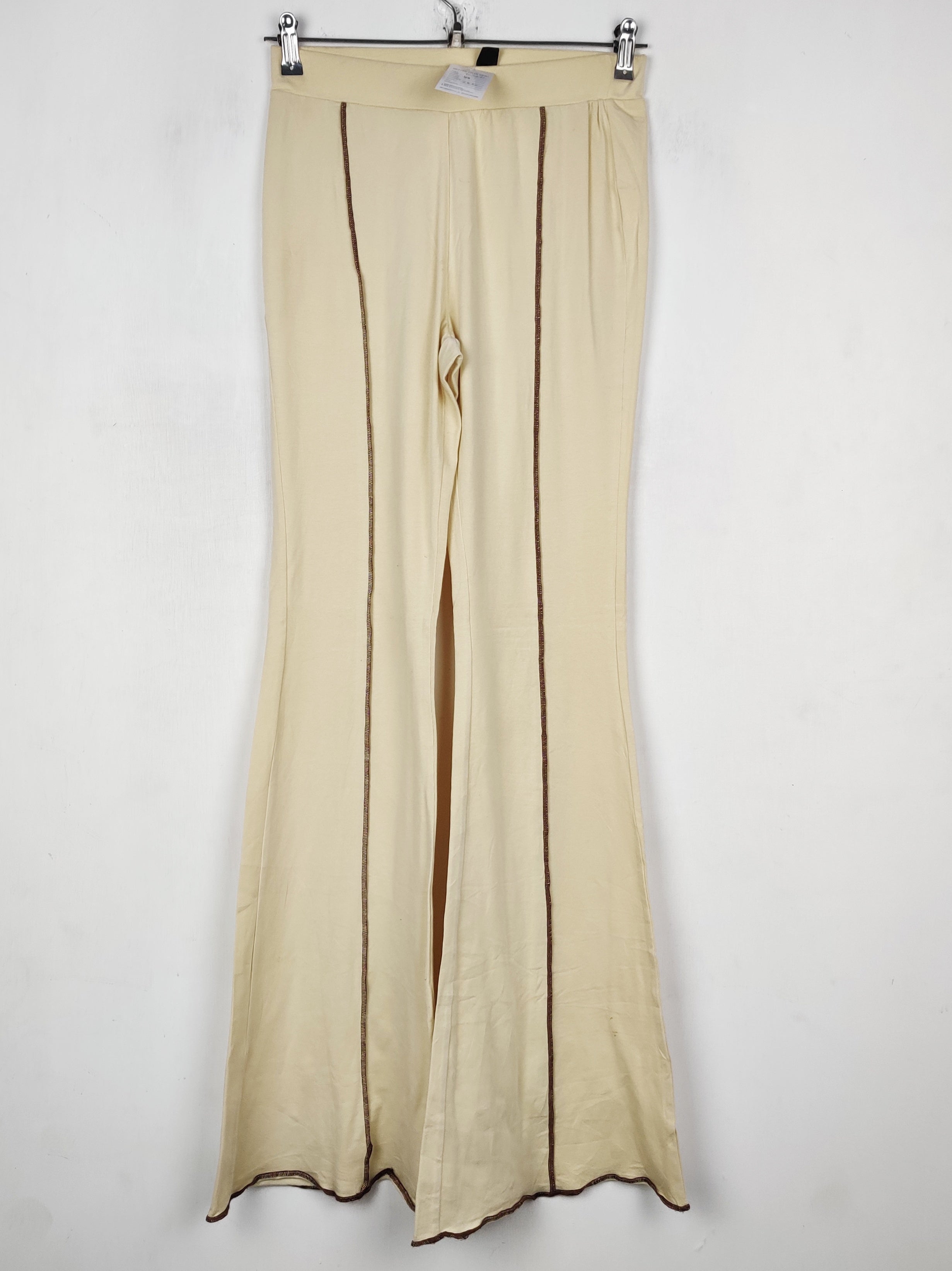 Buy online pre-used pre-loved 100% authentic & Original branded Shein (T-3271) available in Pakistan. Top international brands avilable.