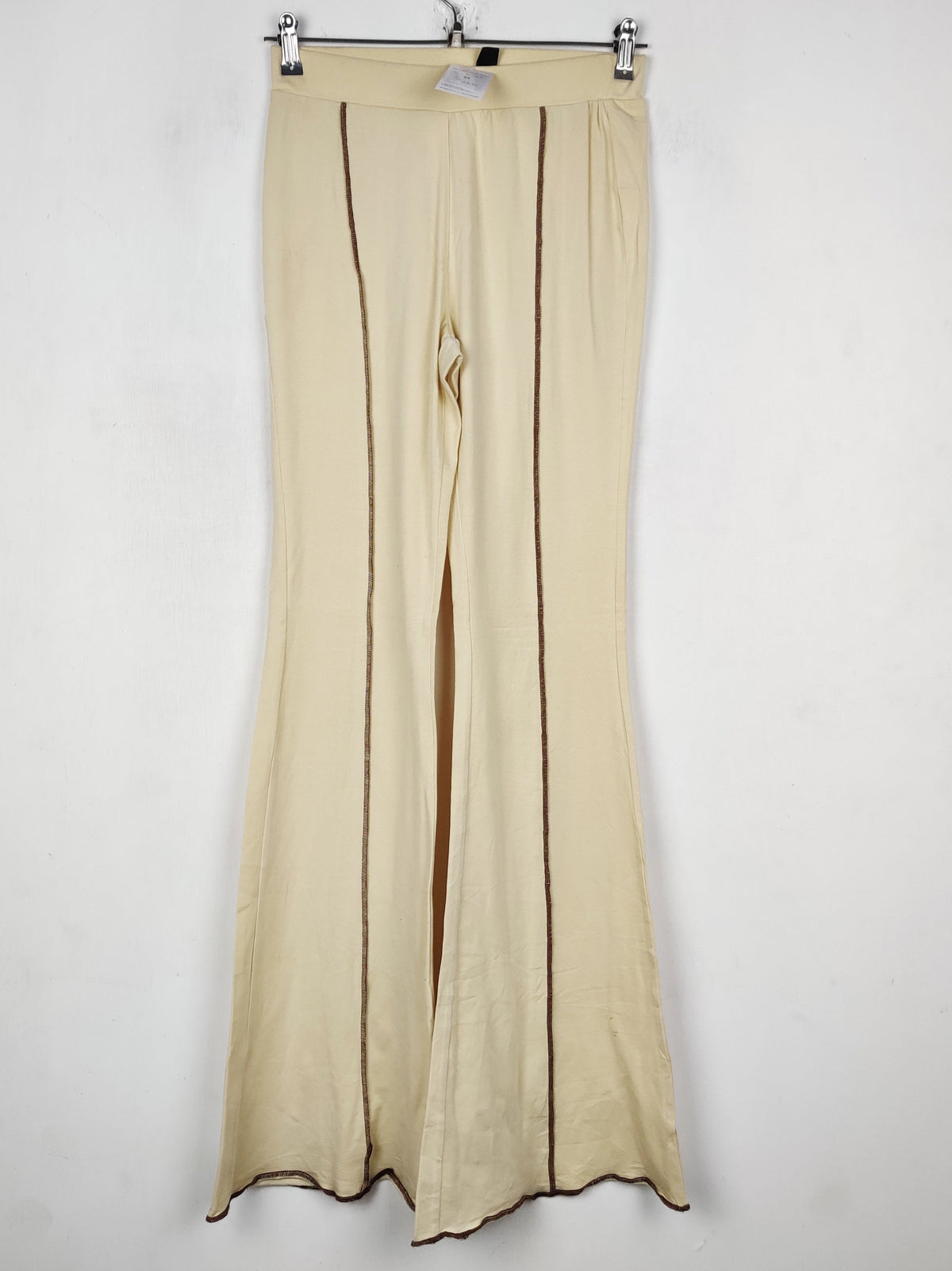 Buy online pre-used pre-loved 100% authentic & Original branded Shein (T-3271) available in Pakistan. Top international brands avilable.