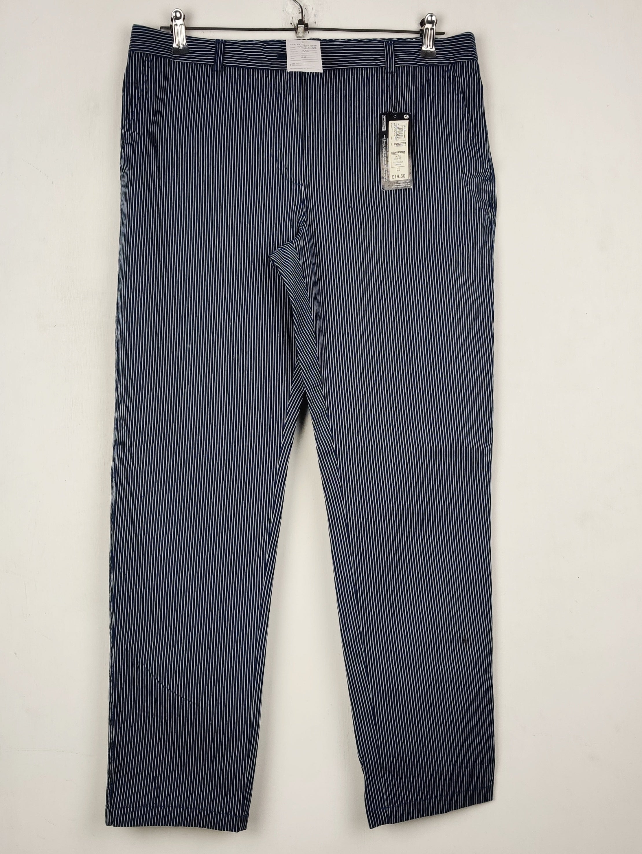 Buy online pre-used pre-loved 100% authentic & Original branded Marks & Spencer (T-3278) available in Pakistan. Top international brands avilable.