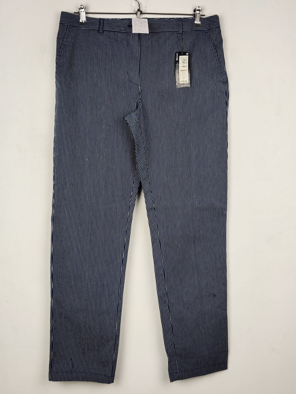 Buy online pre-used pre-loved 100% authentic & Original branded Marks & Spencer (T-3278) available in Pakistan. Top international brands avilable.