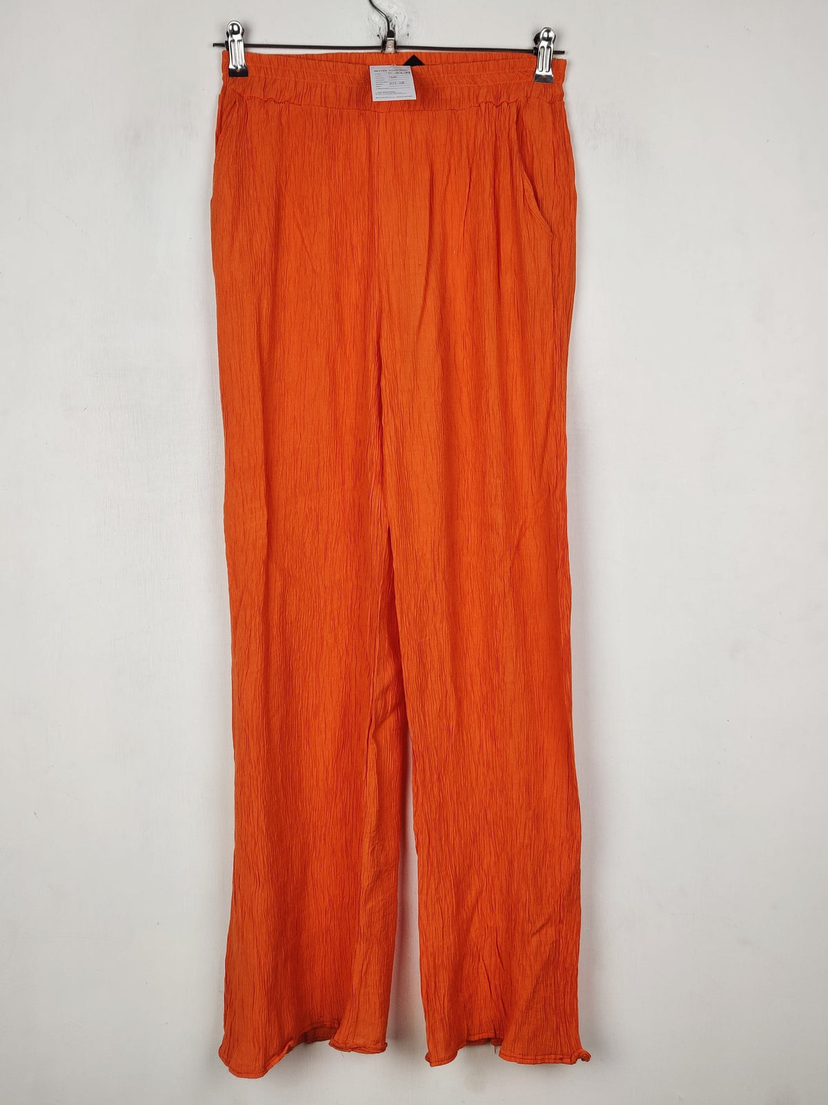 Buy online pre-used pre-loved 100% authentic & Original branded Boohoo (T-3279) available in Pakistan. Top international brands avilable.