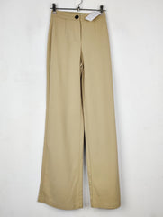 Buy online pre-used pre-loved 100% authentic & Original branded Bershka (T-3299) available in Pakistan. Top international brands avilable.