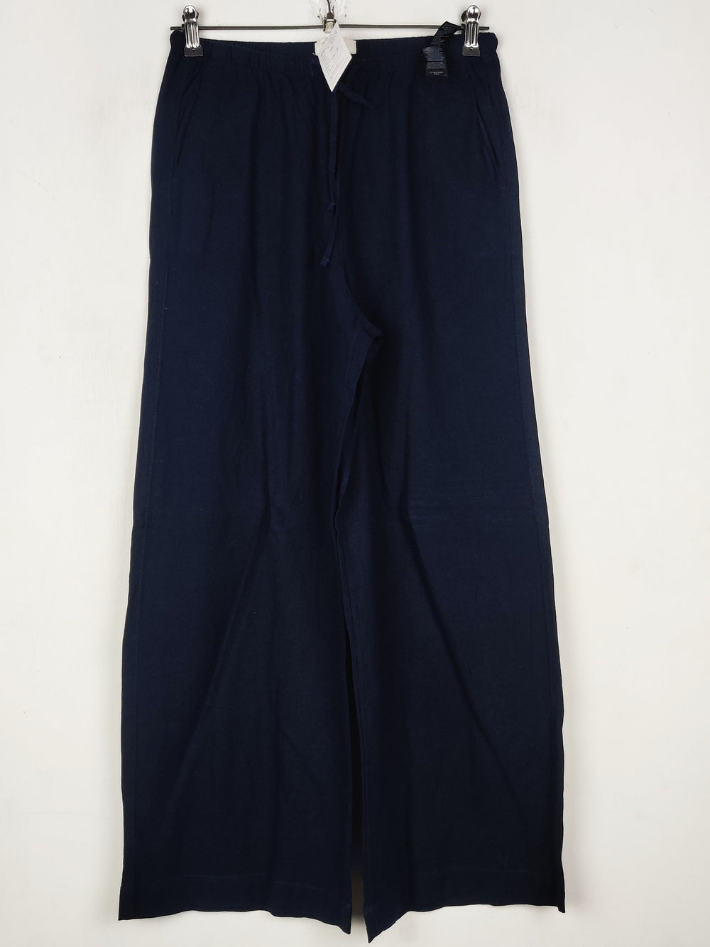 Buy online pre-used pre-loved 100% authentic & Original branded Marks & Spencer (T-3309) available in Pakistan. Top international brands avilable.