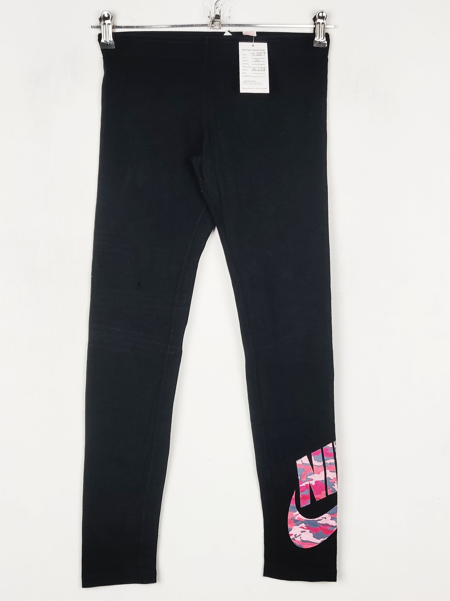Buy online pre-used pre-loved 100% authentic & Original branded N.I.K.E (T-3319) available in Pakistan. Top international brands avilable.