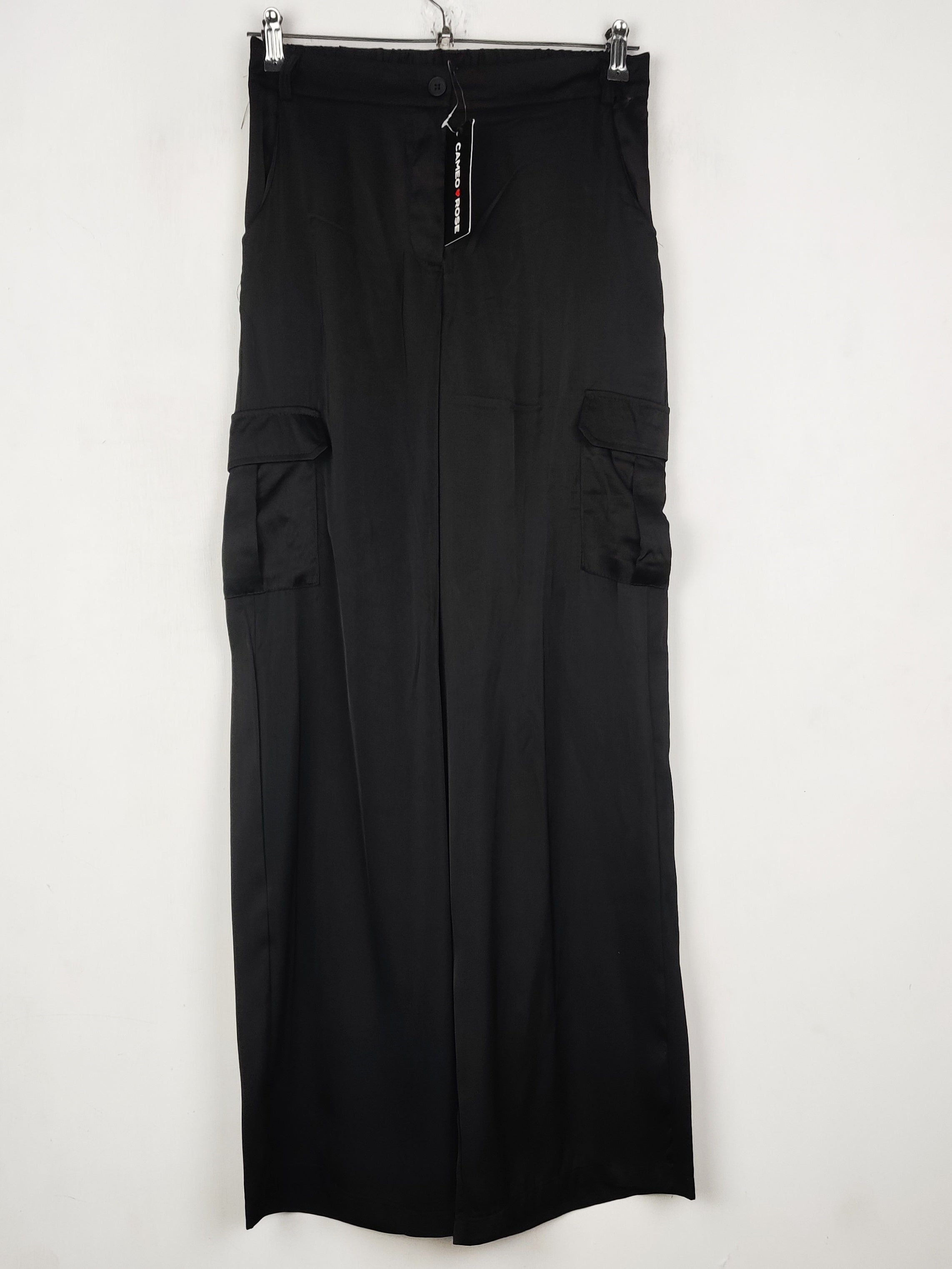 Buy online pre-used pre-loved 100% authentic & Original branded Marks & Spencer (T-3336) available in Pakistan. Top international brands avilable.