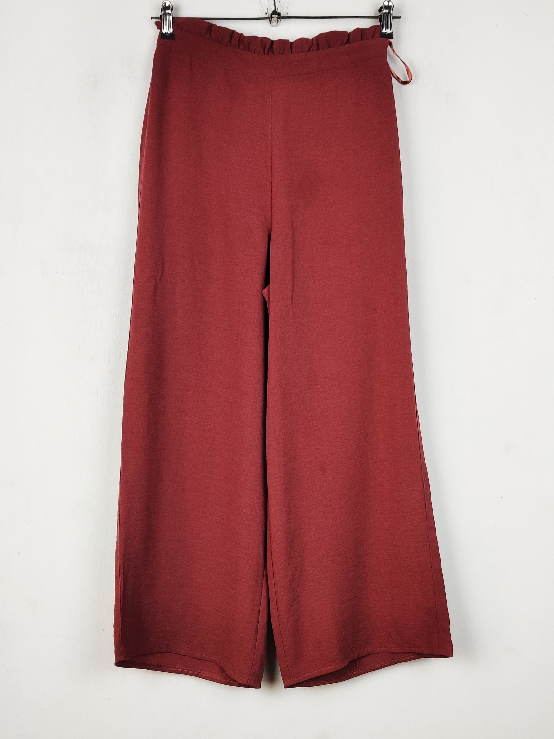 Buy online pre-used pre-loved 100% authentic & Original branded Primark (T-3371) available in Pakistan. Top international brands avilable.