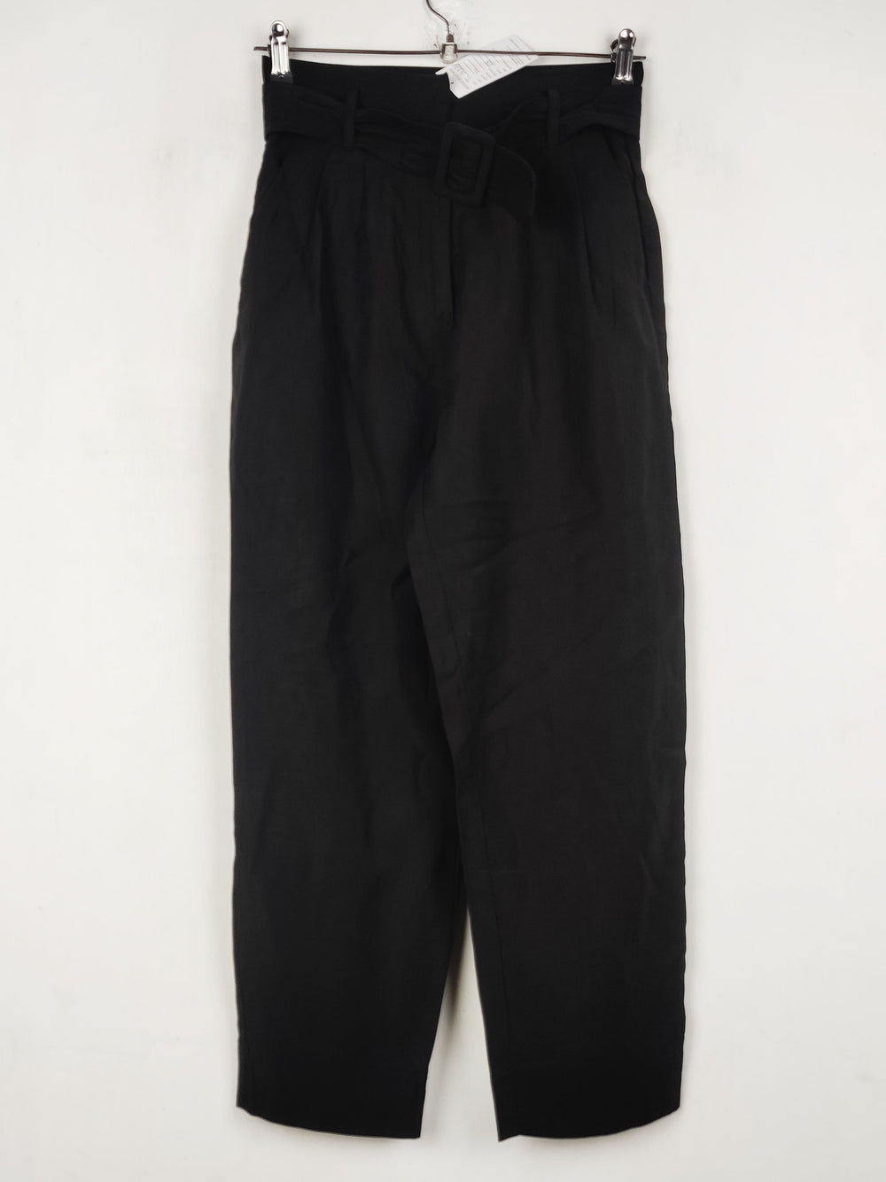 Buy online pre-used pre-loved 100% authentic & Original branded H&M (T-3378) available in Pakistan. Top international brands avilable.