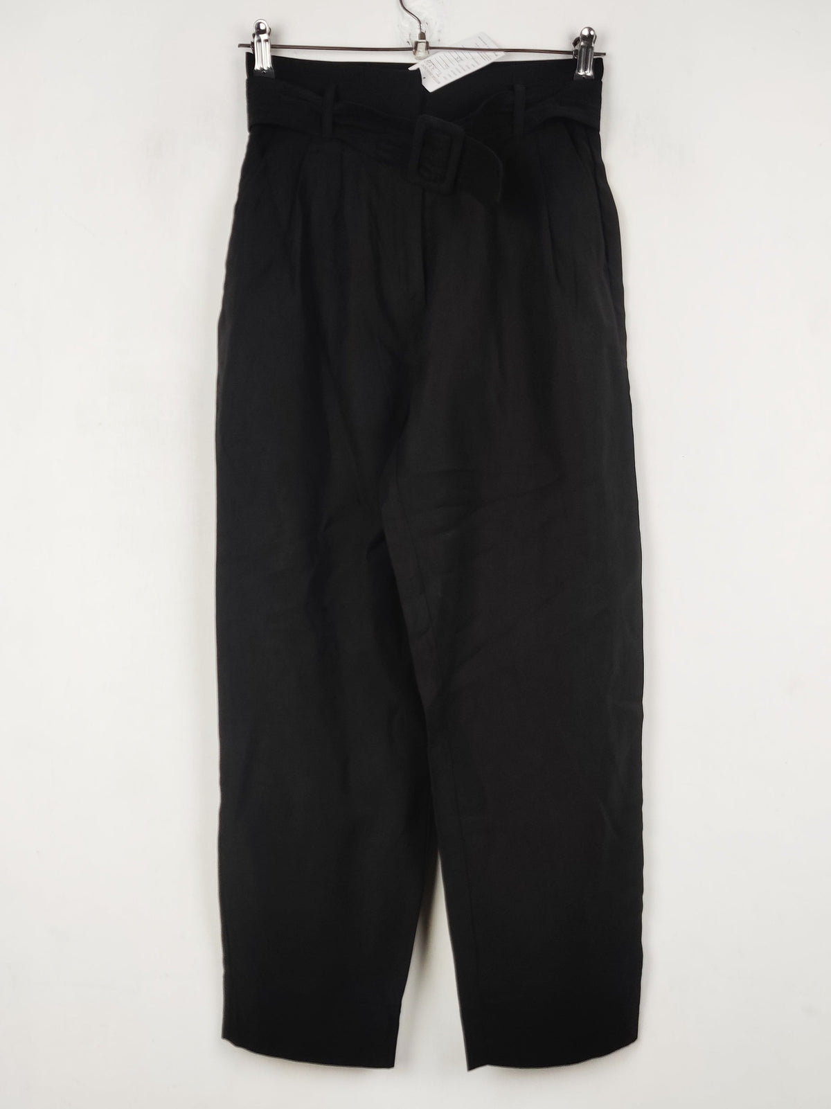 Buy online pre-used pre-loved 100% authentic & Original branded H&M (T-3378) available in Pakistan. Top international brands avilable.