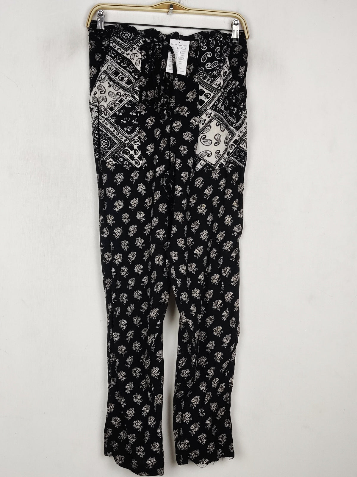 Buy online pre-used pre-loved 100% authentic & Original branded Topshop (T-3412) available in Pakistan. Top international brands avilable.