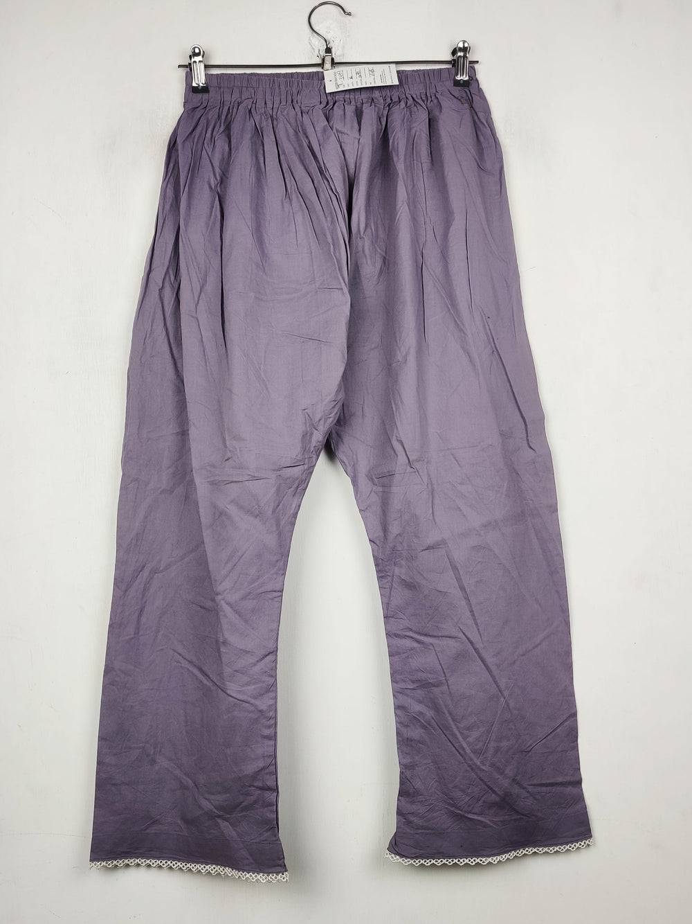 Buy online pre-used pre-loved 100% authentic & Original branded Unknown Brand (T-3449) available in Pakistan. Top international brands avilable.
