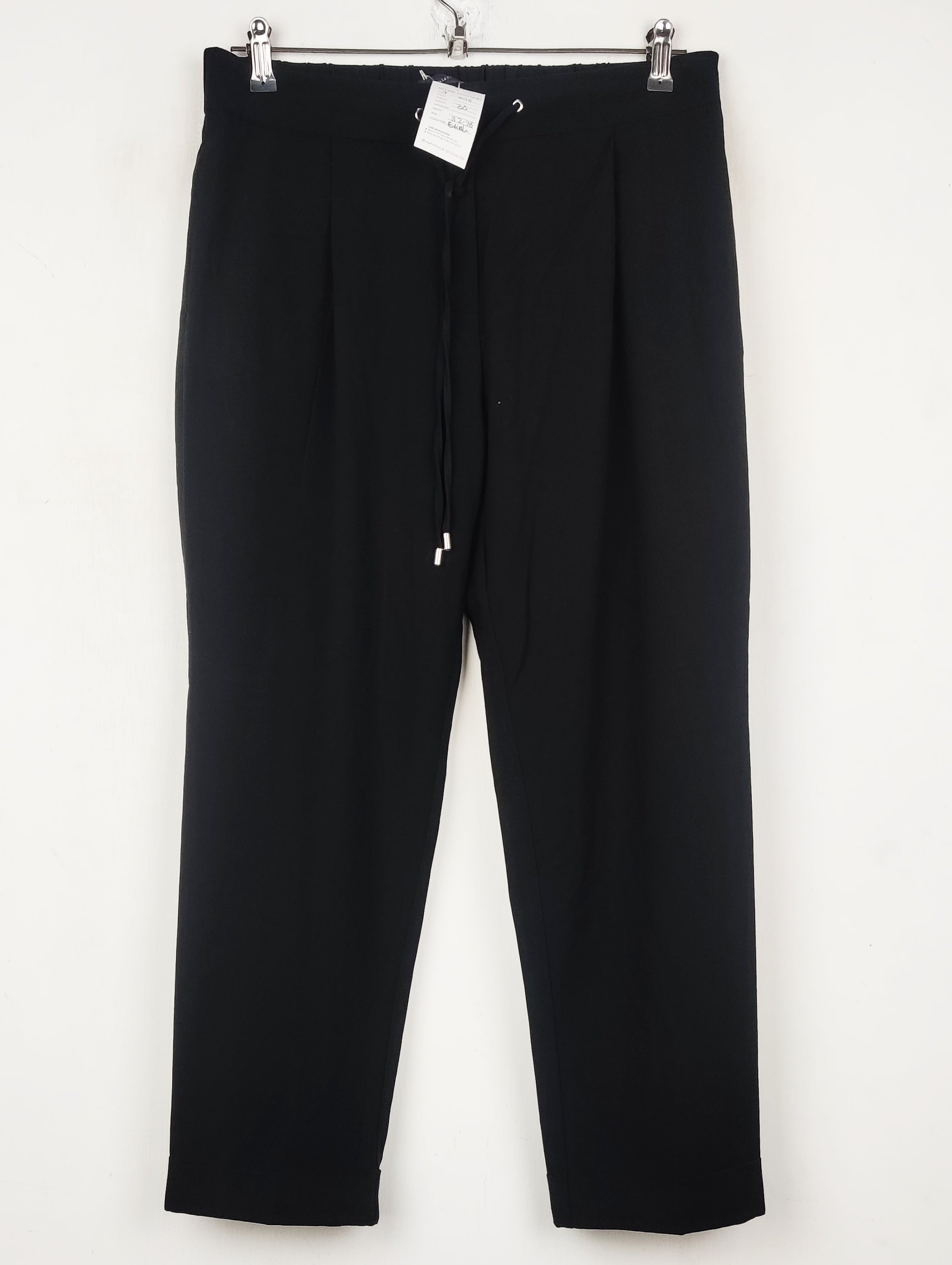 Buy online pre-used pre-loved 100% authentic & Original branded Marks & Spencer (T-3458) available in Pakistan. Top international brands avilable.