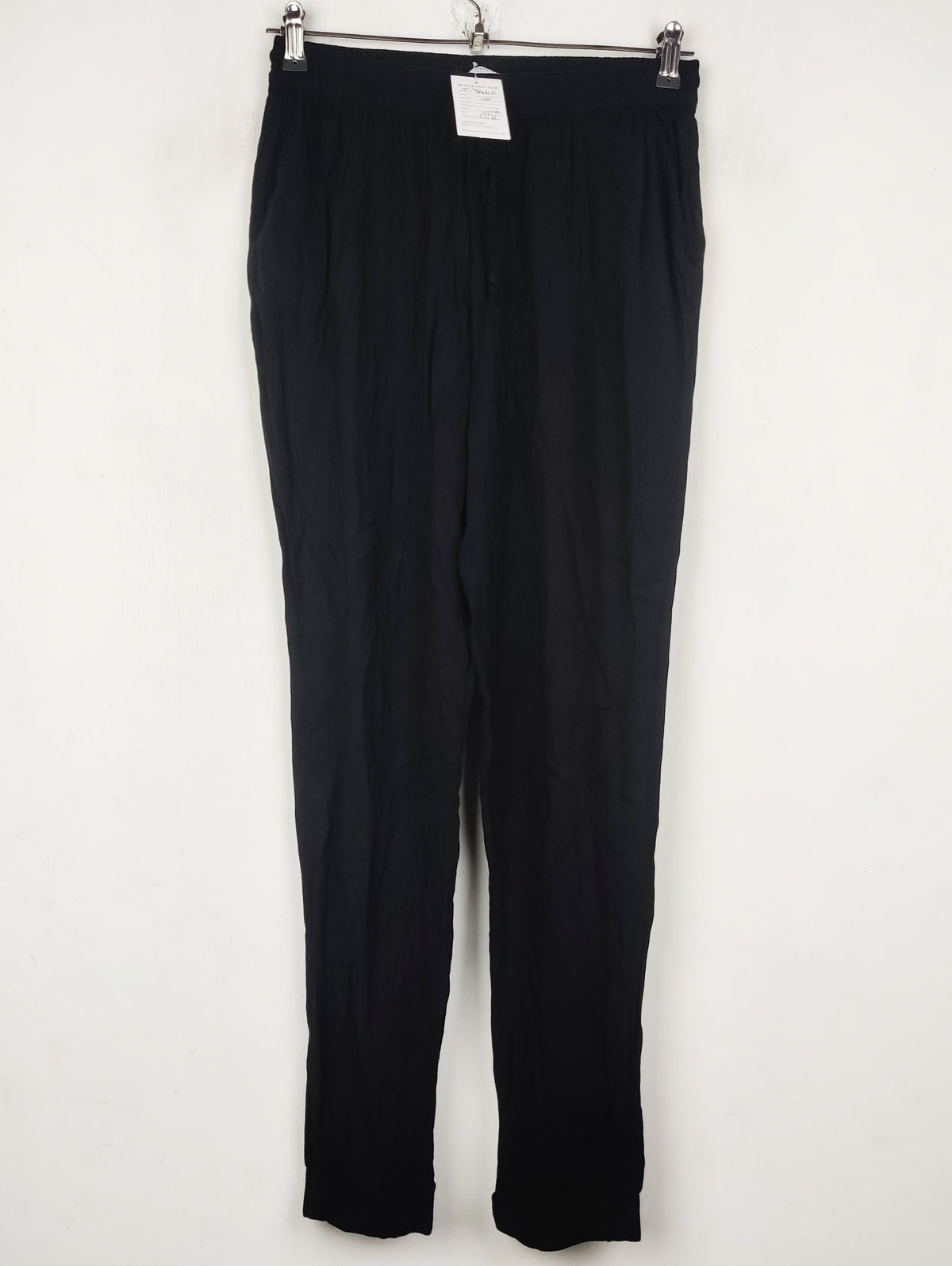 Buy online pre-used pre-loved 100% authentic & Original branded Dorothy Perkins (T-3460) available in Pakistan. Top international brands avilable.
