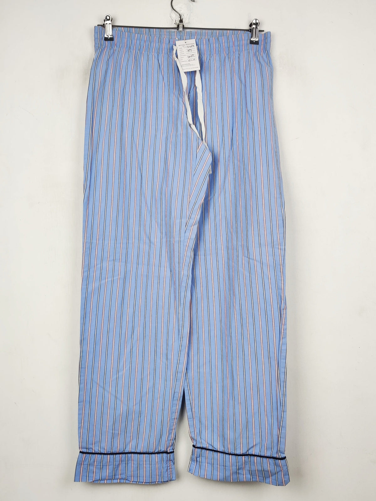 Buy online pre-used pre-loved 100% authentic & Original branded Gap (T-3464) available in Pakistan. Top international brands avilable.