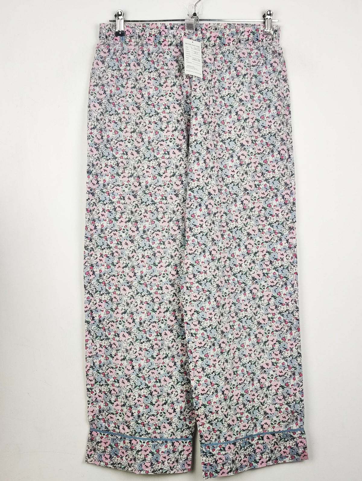 Buy online pre-used pre-loved 100% authentic & Original branded Marks & Spencer (T-3475) available in Pakistan. Top international brands avilable.