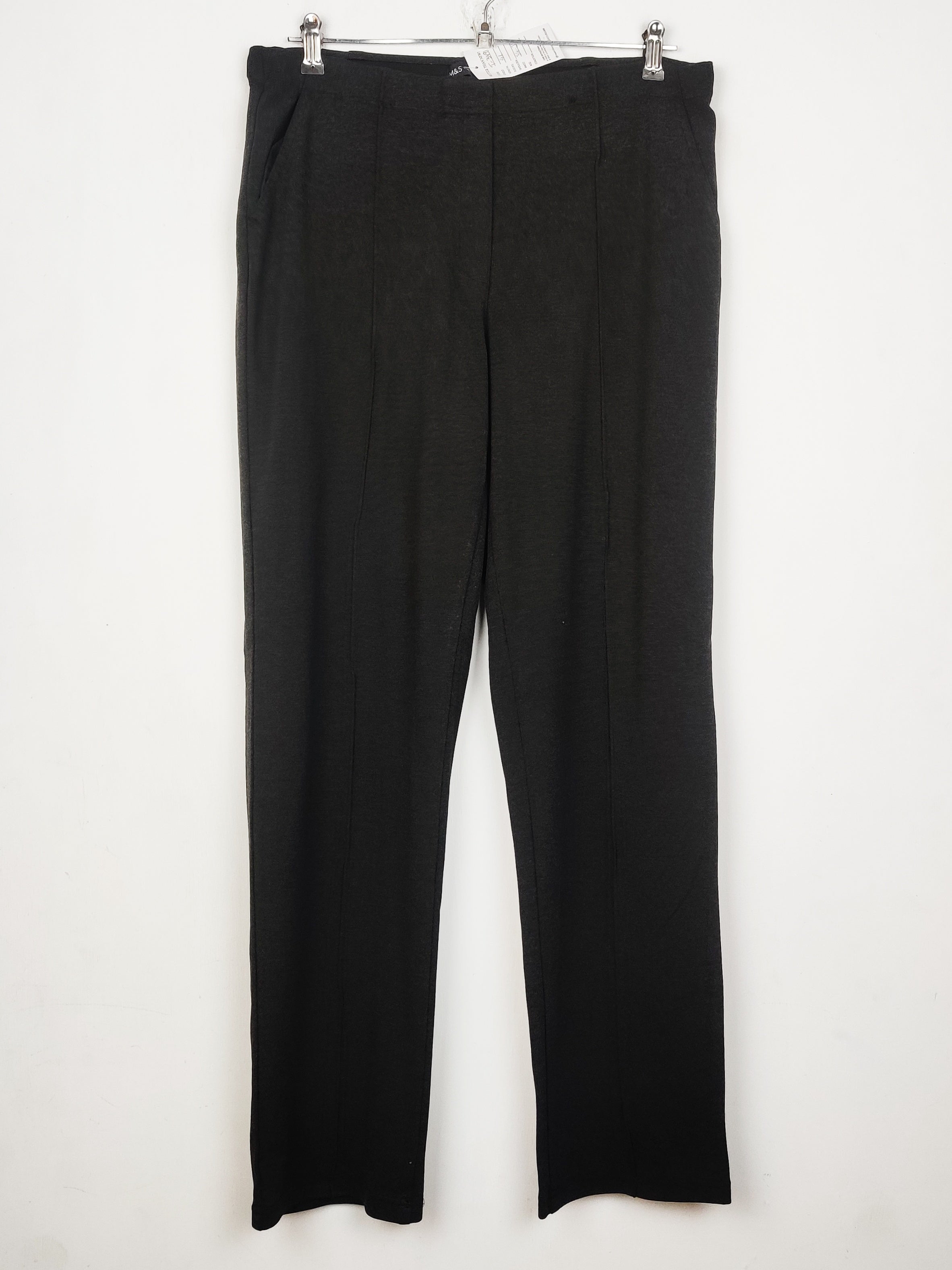 Buy online pre-used pre-loved 100% authentic & Original branded Marks & Spencer (T-3491) available in Pakistan. Top international brands avilable.