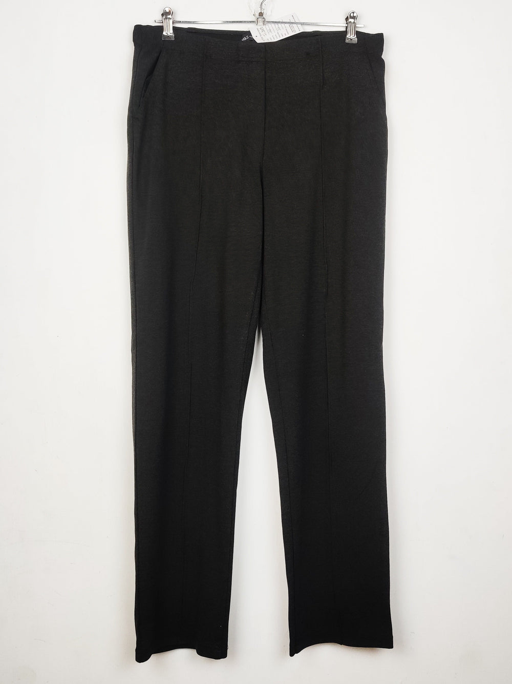 Buy online pre-used pre-loved 100% authentic & Original branded Marks & Spencer (T-3491) available in Pakistan. Top international brands avilable.