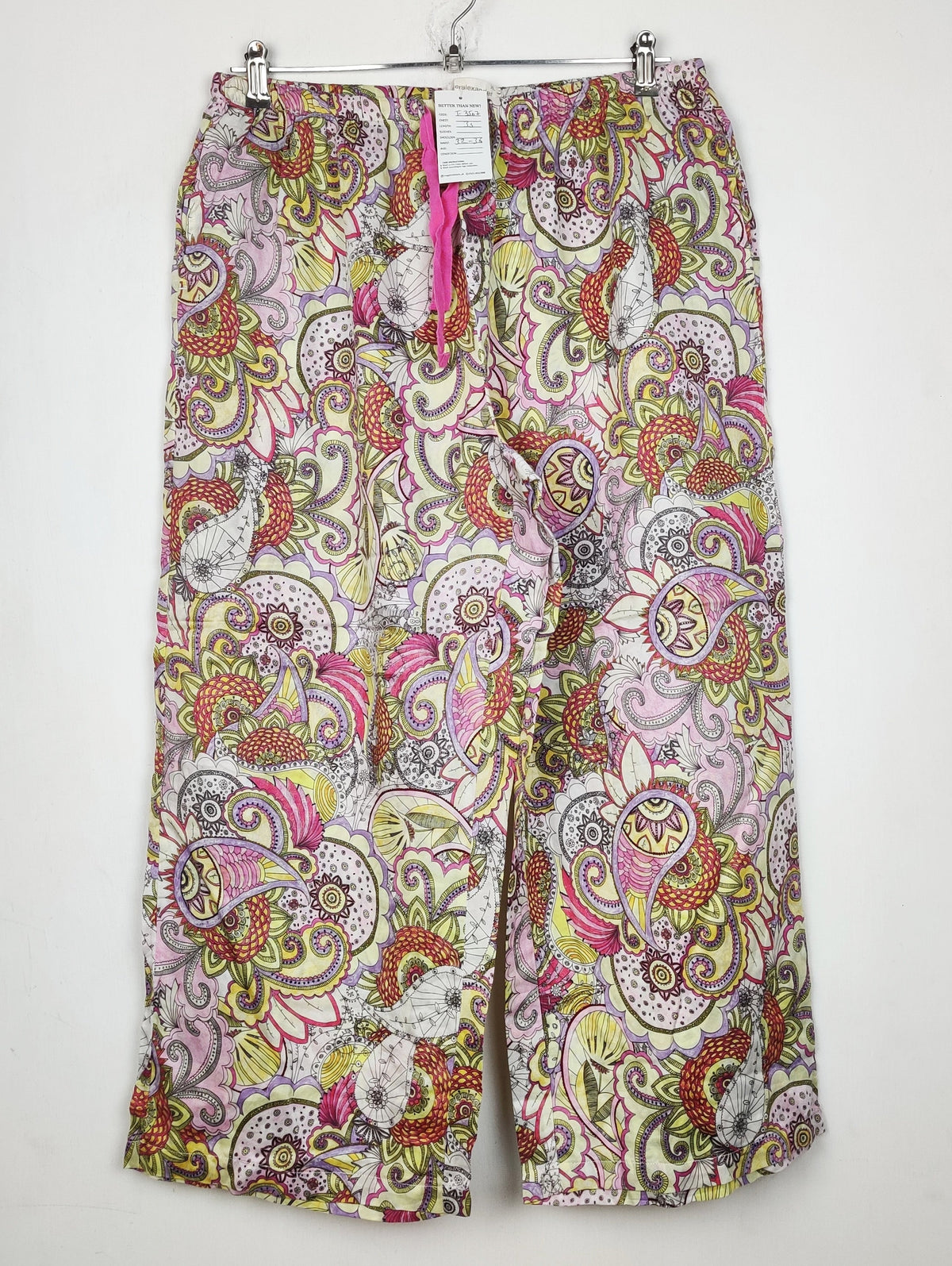 Buy online pre-used pre-loved 100% authentic & Original branded Peteralexander (T-3507) available in Pakistan. Top international brands avilable.
