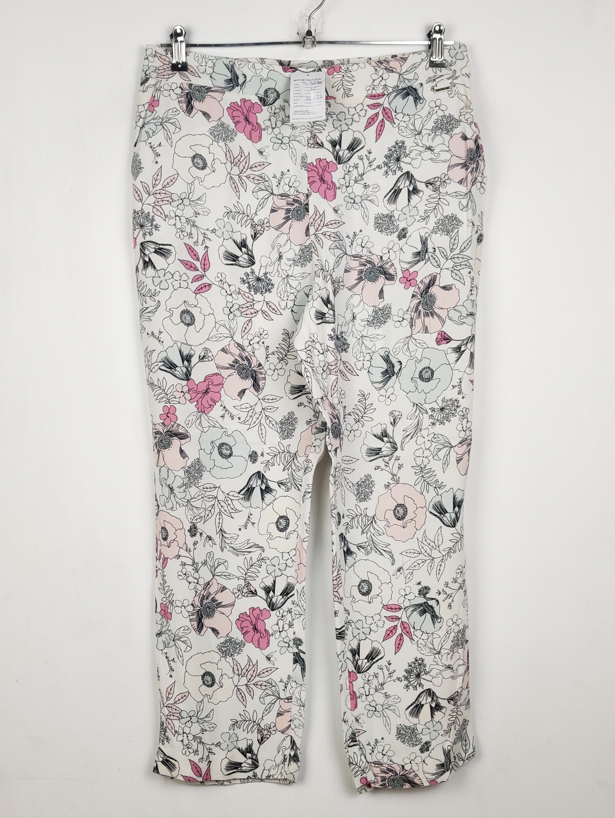 Buy online pre-used pre-loved 100% authentic & Original branded Marks & Spencer (T-3565) available in Pakistan. Top international brands avilable.