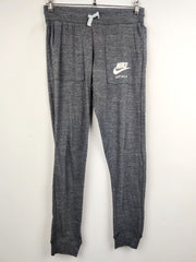 Buy online pre-used pre-loved 100% authentic & Original branded Nike (T-405) available in Pakistan. Top international brands avilable.