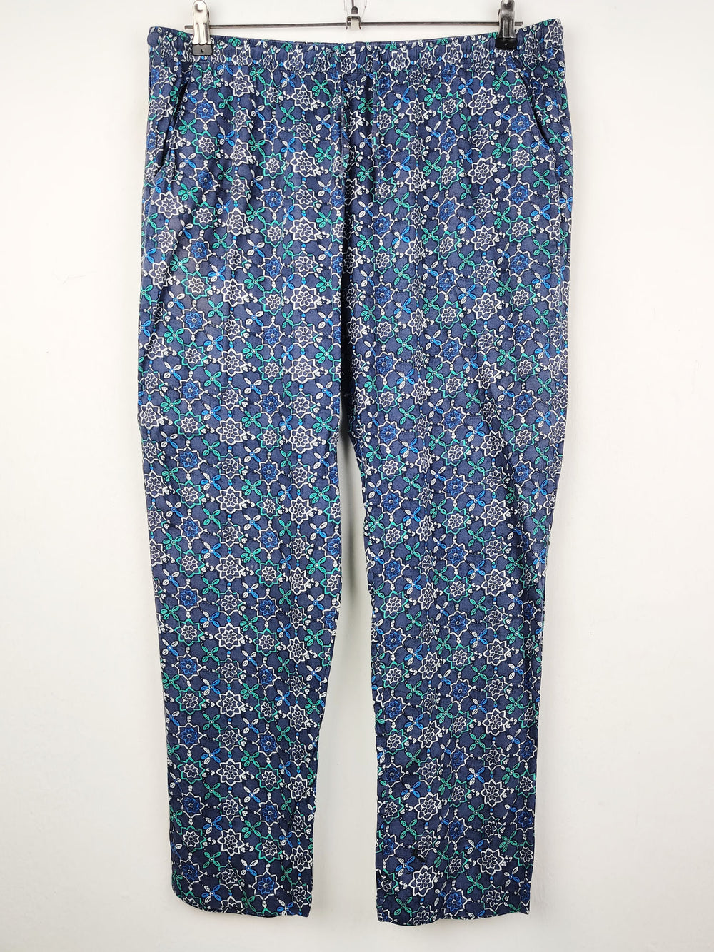 Buy online pre-used pre-loved 100% authentic & Original branded Mantaray (T-598) available in Pakistan. Top international brands avilable.