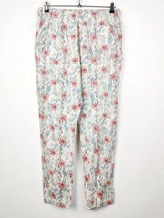 Buy online pre-used pre-loved 100% authentic & Original branded Esmara (T-639) available in Pakistan. Top international brands avilable.