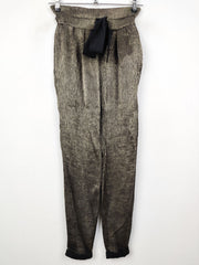 Buy online pre-used pre-loved 100% authentic & Original branded Zara (T-653) available in Pakistan. Top international brands avilable.