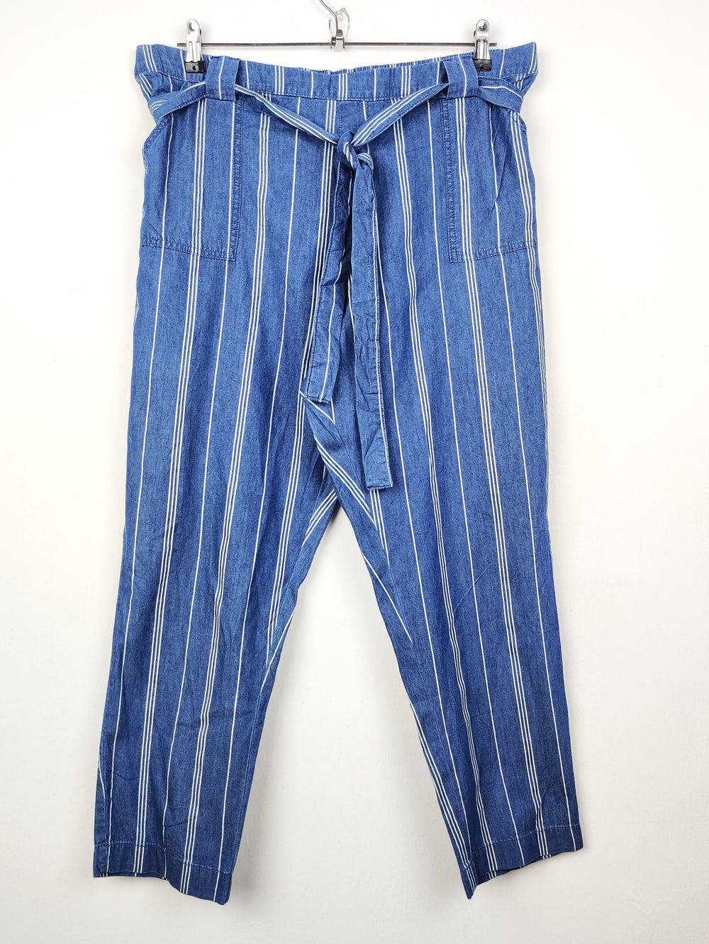 Buy online pre-used pre-loved 100% authentic & Original branded Bonmarche (T-691) available in Pakistan. Top international brands avilable.