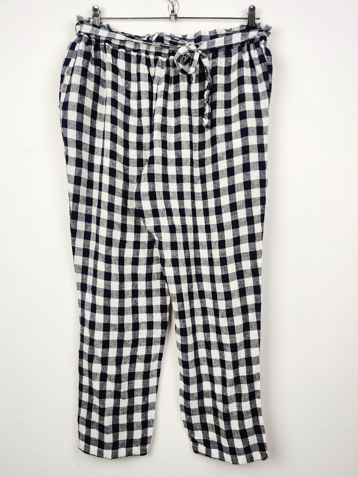 Buy online pre-used pre-loved 100% authentic & Original branded Primark (T-697) available in Pakistan. Top international brands avilable.