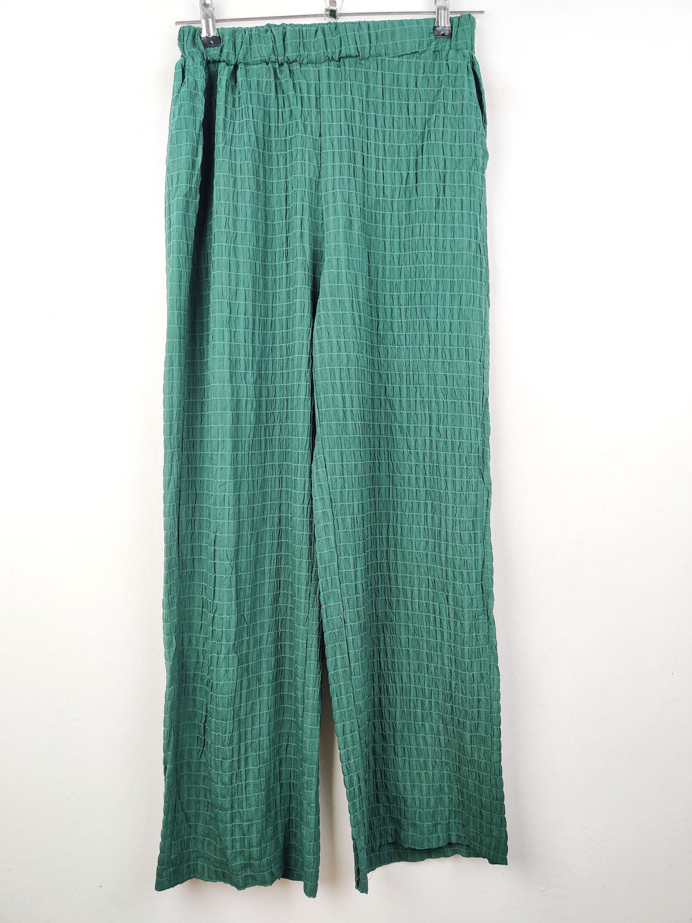 Buy online pre-used pre-loved 100% authentic & Original branded Shein (T-729) available in Pakistan. Top international brands avilable.