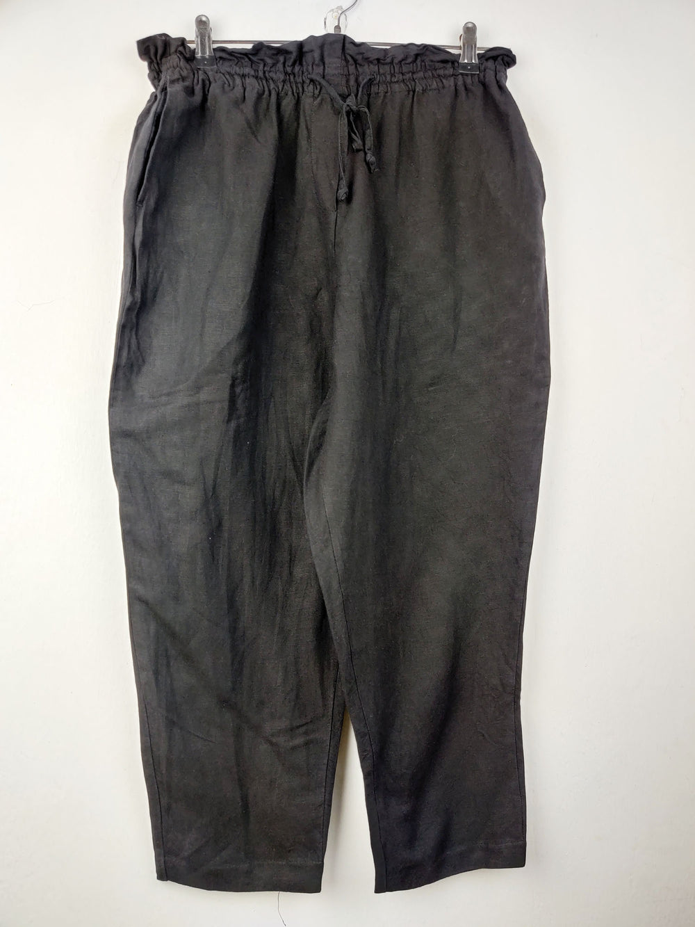 Buy online pre-used pre-loved 100% authentic & Original branded H&M (T-735) available in Pakistan. Top international brands avilable.