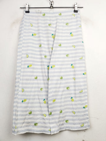 Buy online pre-used pre-loved 100% authentic & Original branded Marks & Spencer (T-974) available in Pakistan. Top international brands avilable.