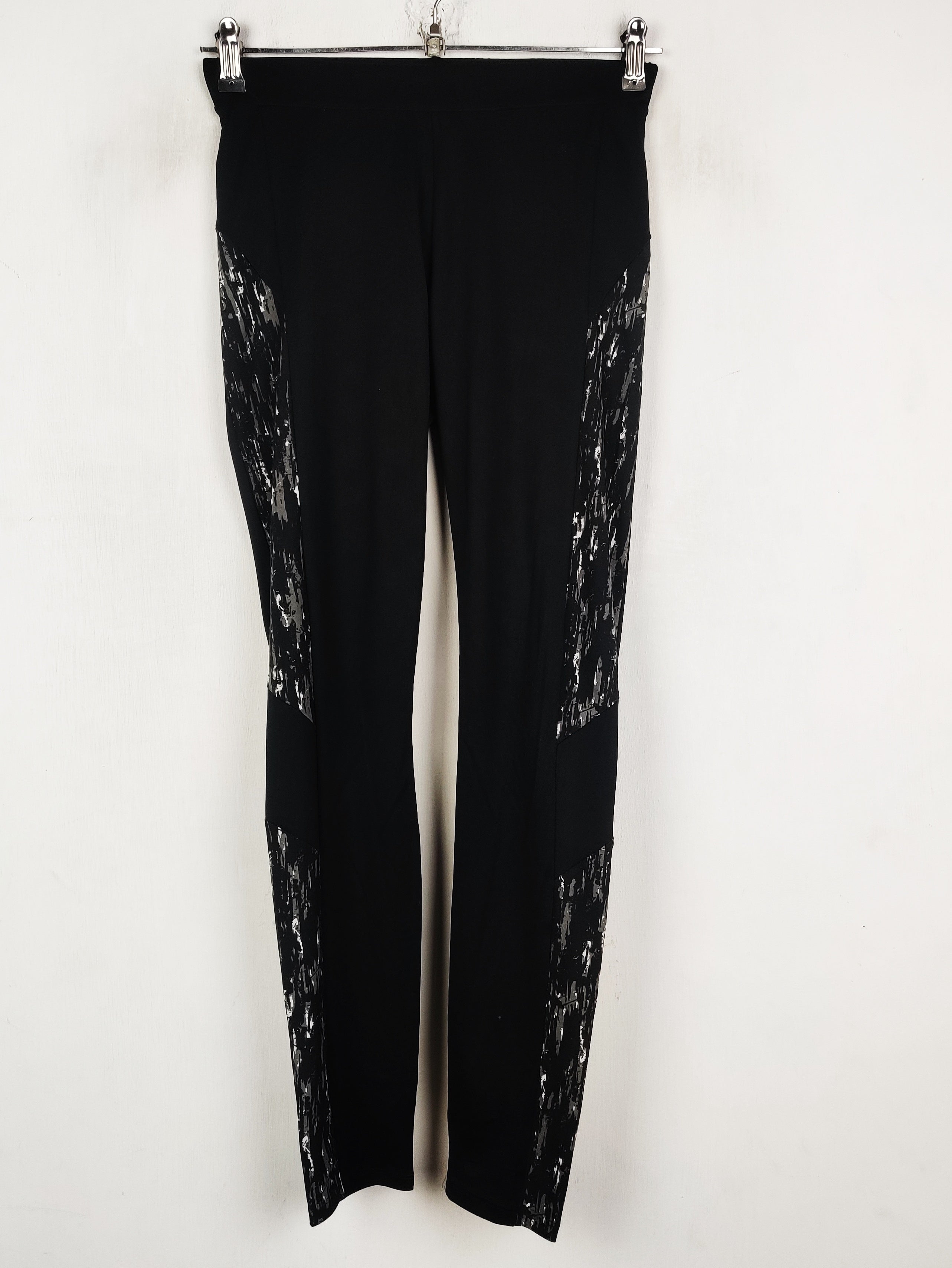 Dunnes Stores (TL-1180)