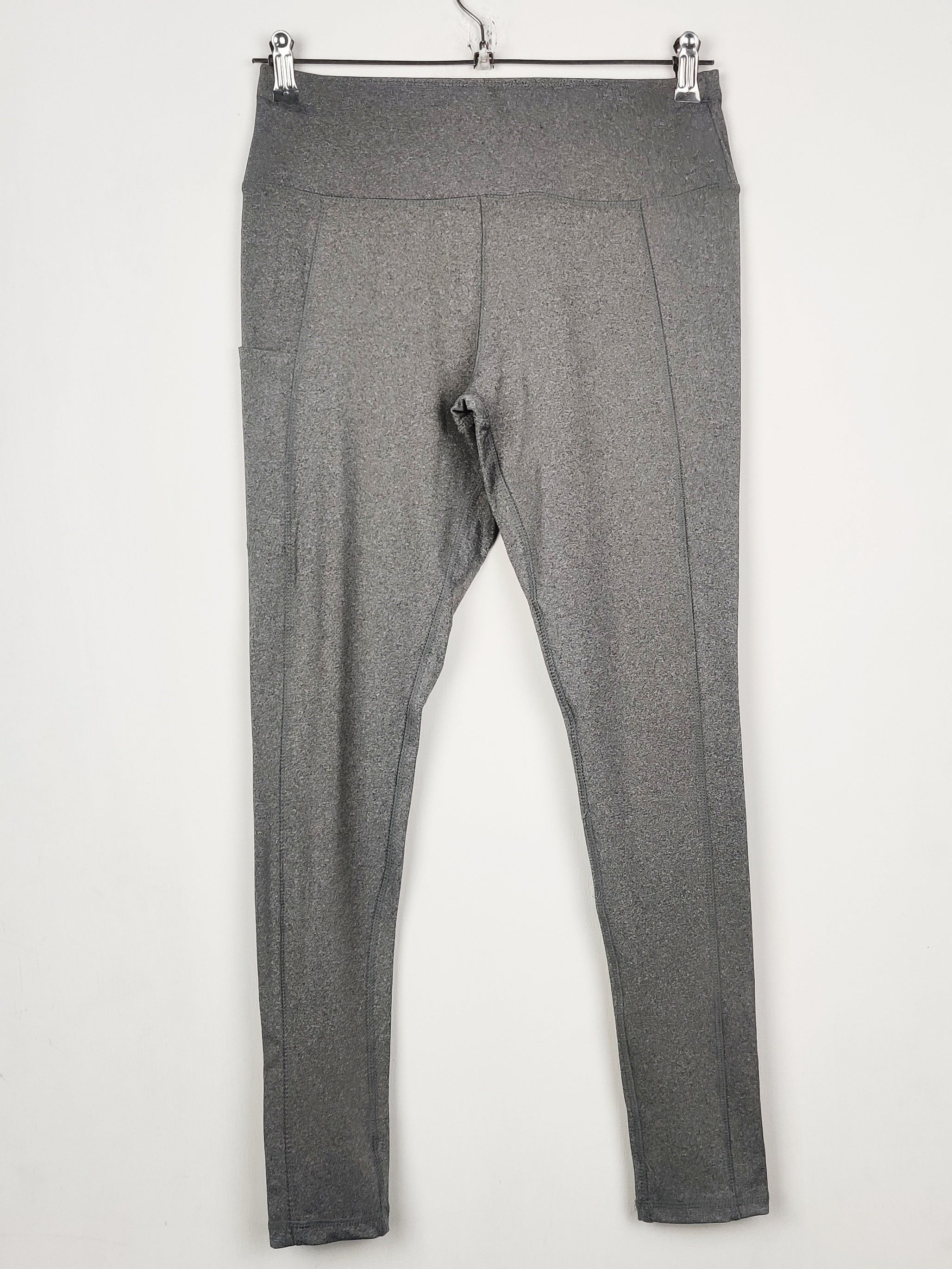 Buy online pre-used pre-loved 100% authentic & Original branded Workout (TL-1328) available in Pakistan. Top international brands avilable.