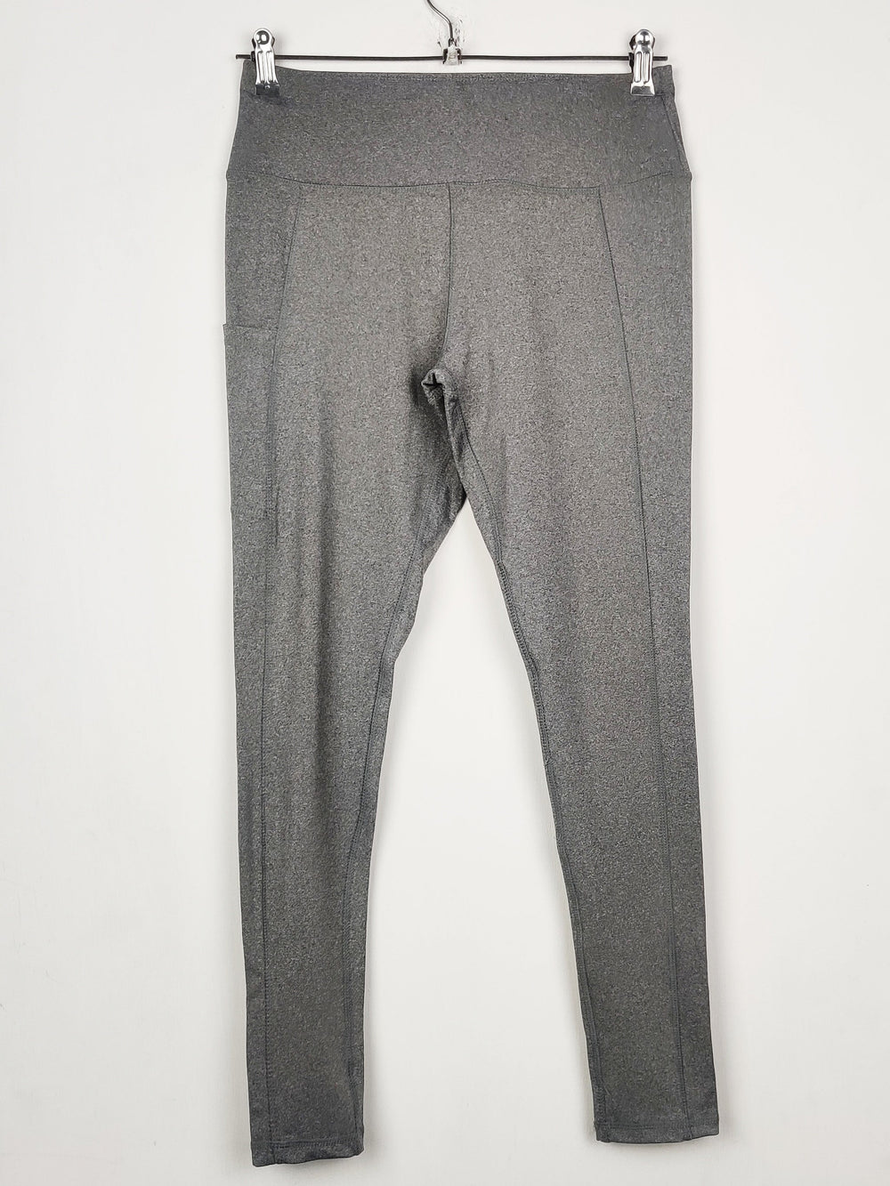 Buy online pre-used pre-loved 100% authentic & Original branded Workout (TL-1328) available in Pakistan. Top international brands avilable.