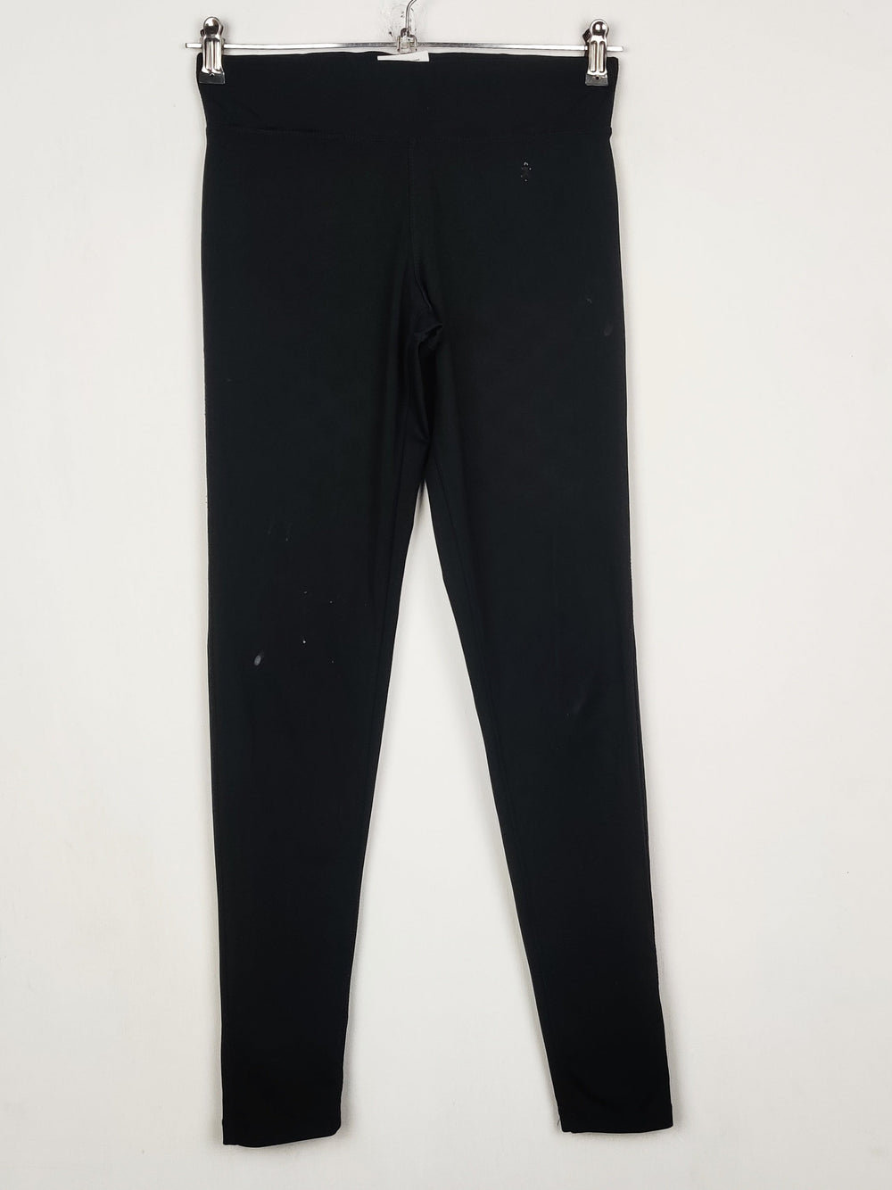 Buy online pre-used pre-loved 100% authentic & Original branded Unknown Brand (TL-1419) available in Pakistan. Top international brands avilable.