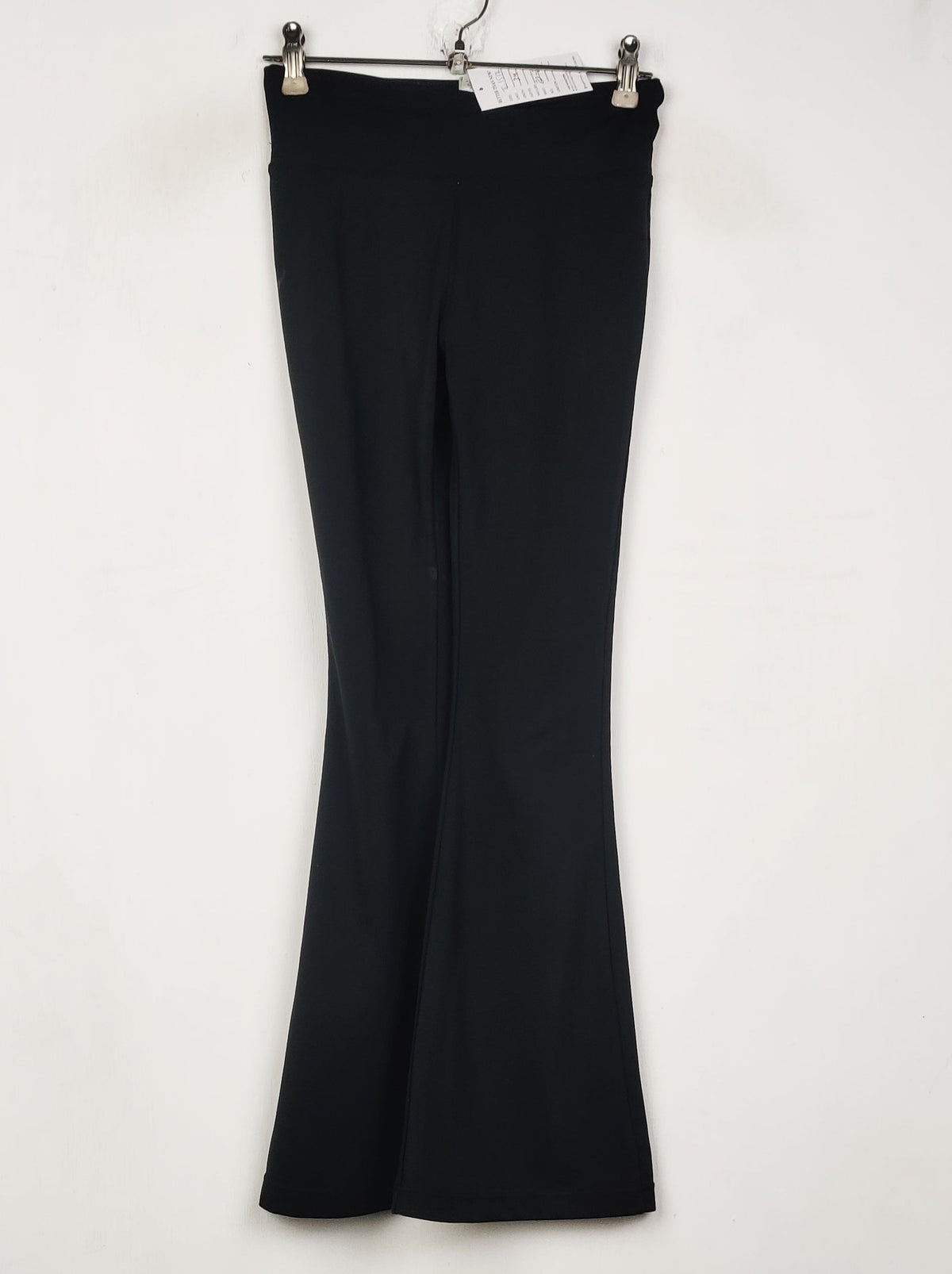Buy online pre-used pre-loved 100% authentic & Original branded Dunnes Stores (TL-1517) available in Pakistan. Top international brands avilable.