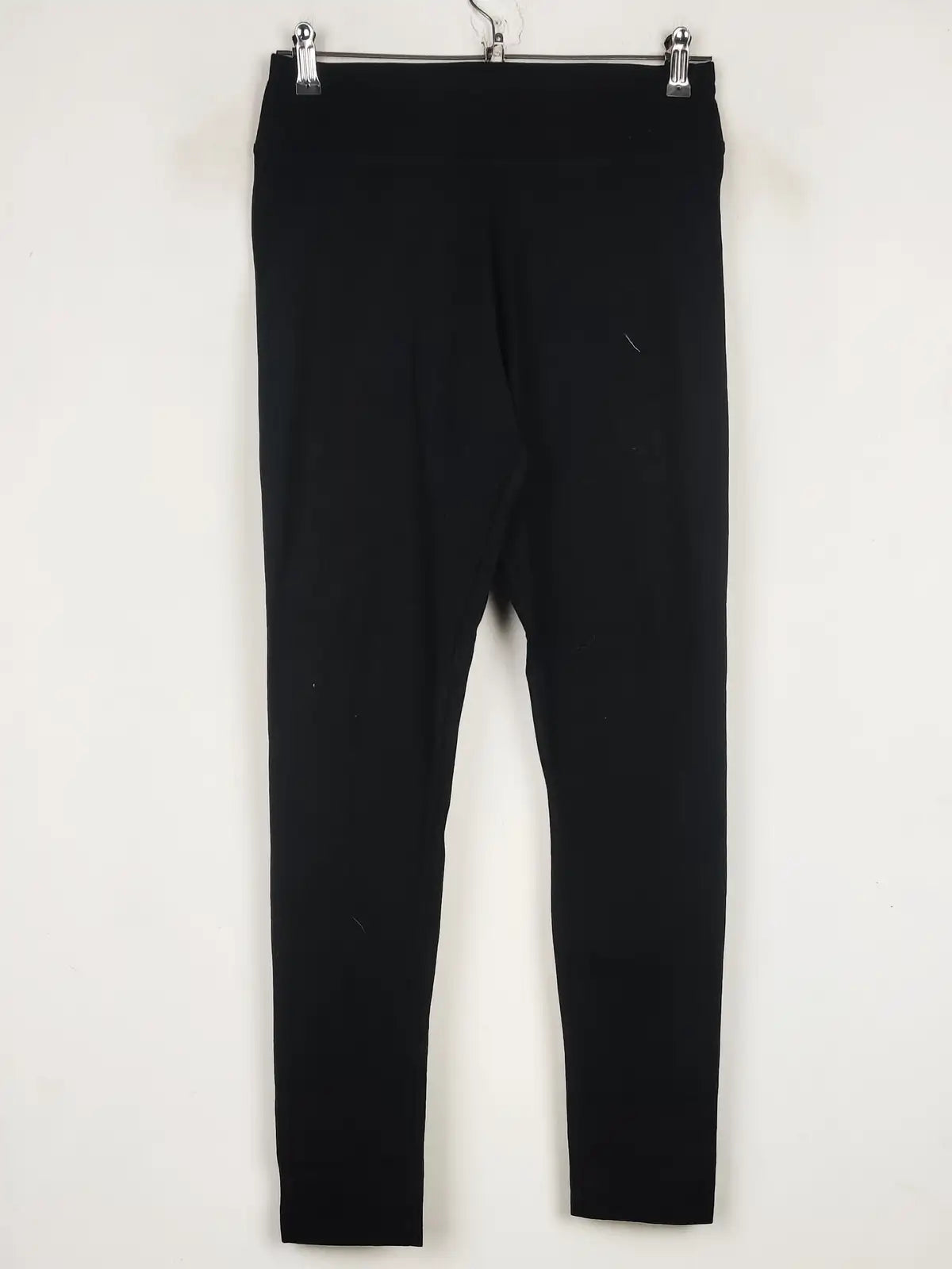 Buy online pre-used pre-loved 100% authentic & Original branded Primark (TL-153) available in Pakistan. Top international brands avilable.