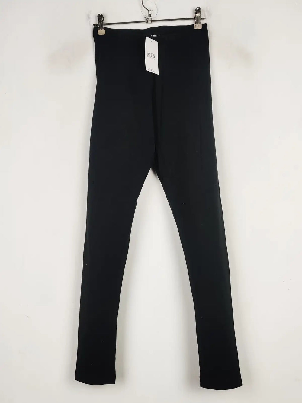Buy online pre-used pre-loved 100% authentic & Original branded Primark (TL-155) available in Pakistan. Top international brands avilable.