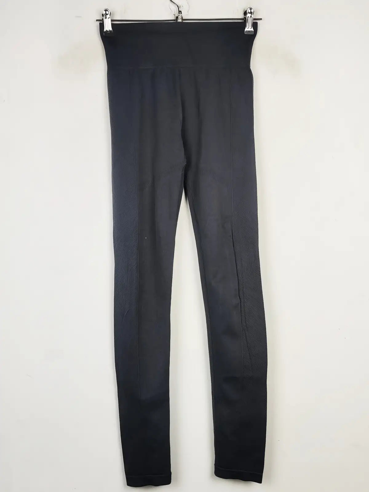 Buy online pre-used pre-loved 100% authentic & Original branded Primark (TL-254) available in Pakistan. Top international brands avilable.