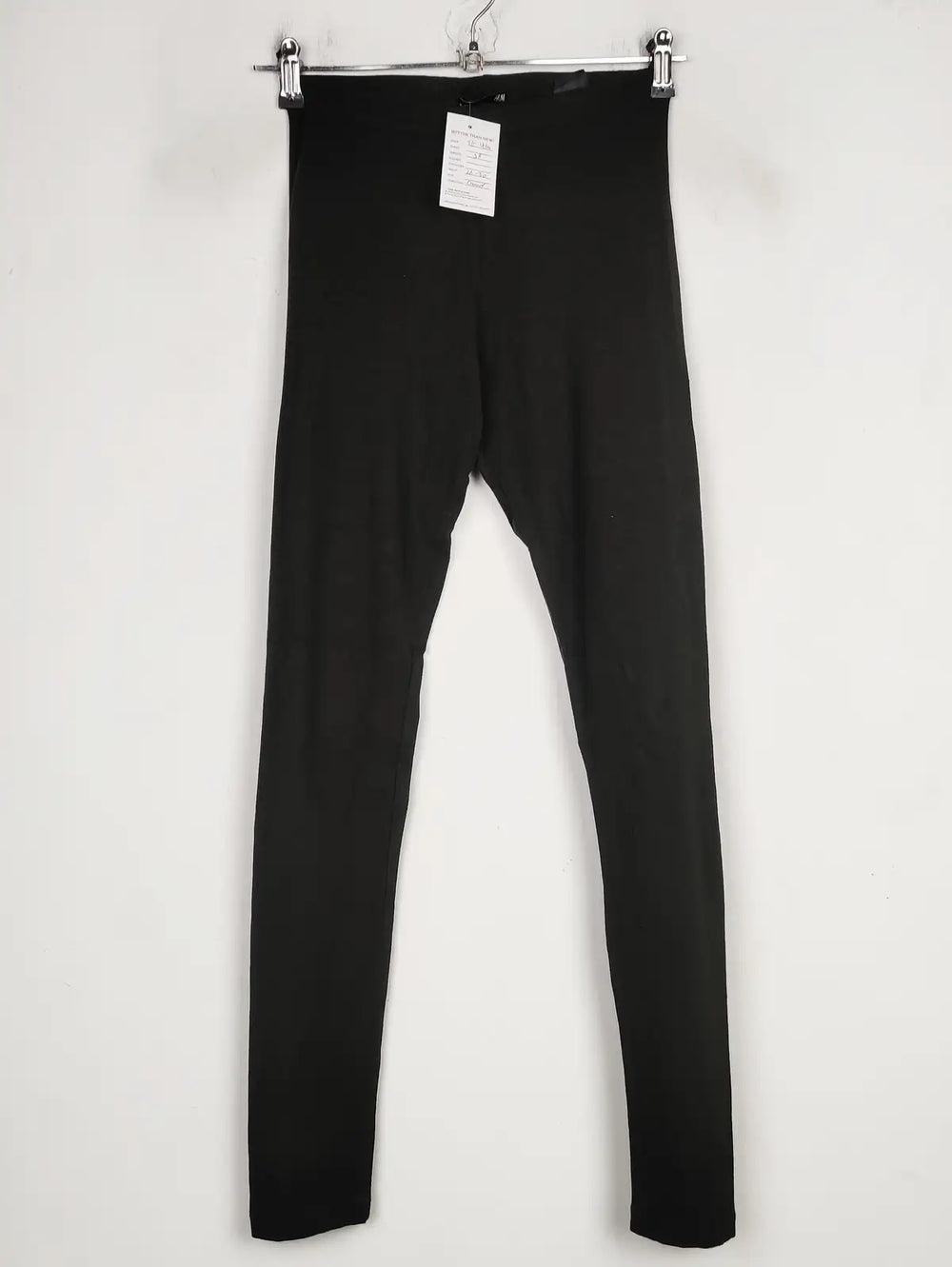 Buy online pre-used pre-loved 100% authentic & Original branded H&M (TL-410) available in Pakistan. Top international brands avilable.